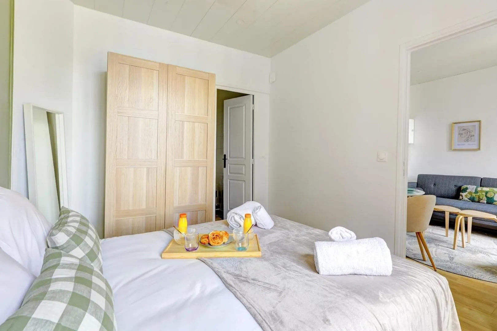 5022 Suite Sandra - Charming Apartment Paris 18Eme